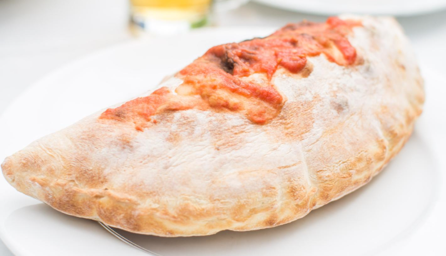 Calzone je lahodná alternativa k tradiční pizze