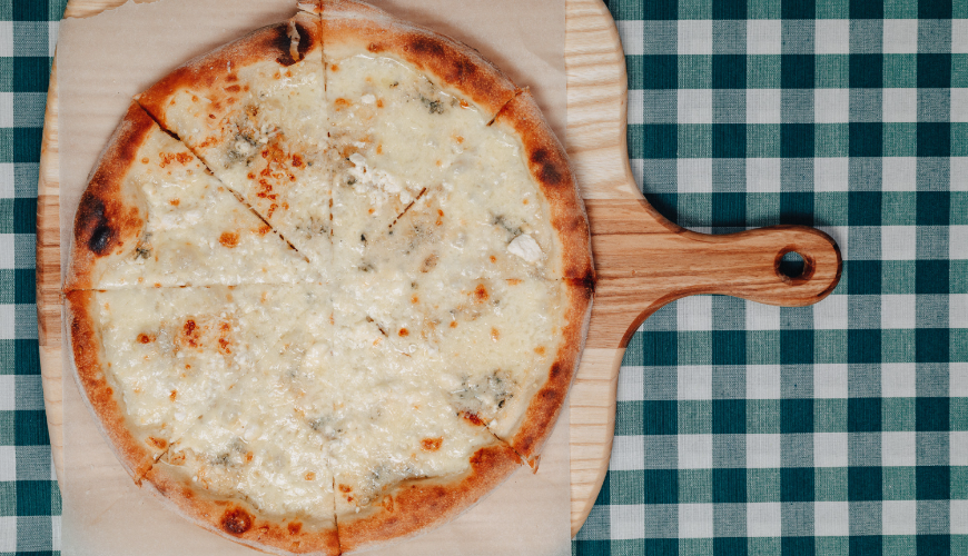 Pizza bianca je ideální volba pro milovníky nových chutí